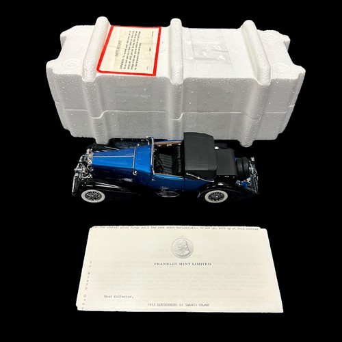 232 - Franklin Mint 1/24th scale pair with 1933 Duesenberg Twenty Grand No. B11RU77 and 1934 Packard Conve... 