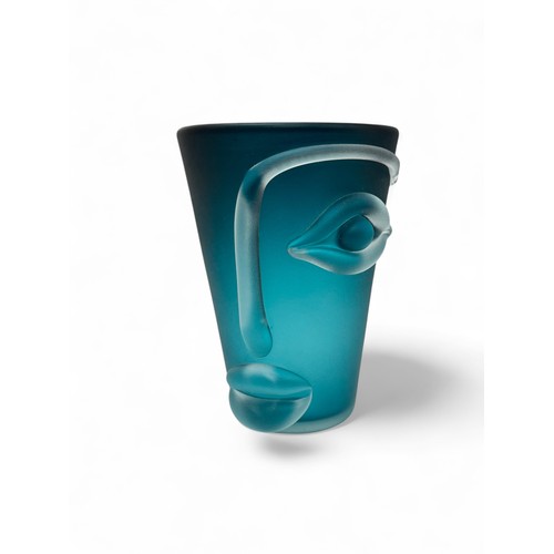 391 - Iestyn Davies (British, Contemporary), small blue face vase by Iestyn Davies for Blowzone, 1997. Etc... 