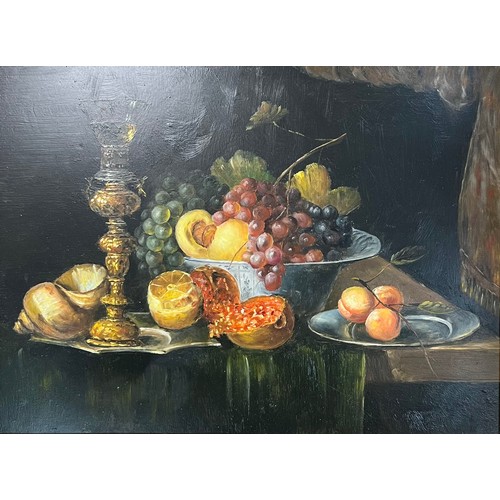 430 - Unsigned 19th / 20th Century oil on board still life scene. Unsigned, in ornate gilt frame. 29cm x 3... 