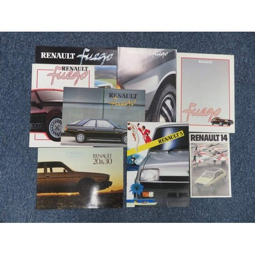 223 - 1970s onwards mainly Renault car brochures, generally excellent to good plus (some with dealer label... 