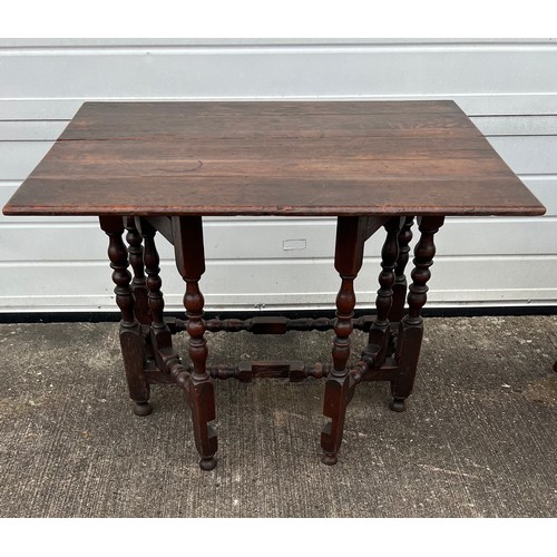 450 - An early 19th Century cottage gateleg table with a single gate. Width 90cm x Depth 31cm (opening to ... 