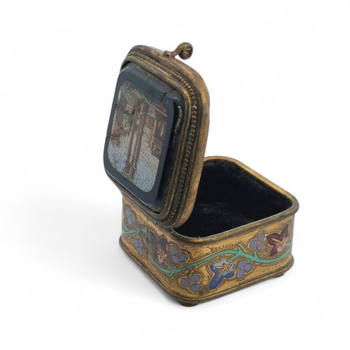 324 - 19th Century Italian micromosaic pill box, with mosaic Roman forum design to top of lid, gilt settin... 