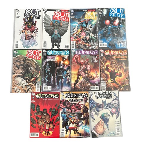 189 - DC Comics Batman And The Outsiders 2008-2011 Nos 2-13, 15-22, 33-36, 38: Plus Batman and the Outside... 