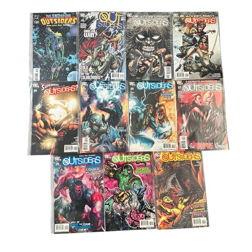 232 - Dc Comics Outsiders 1994-1995 Nos 0, 13-24: 2009 Nos 23-32. All 23 comics are bagged flat and unfold... 