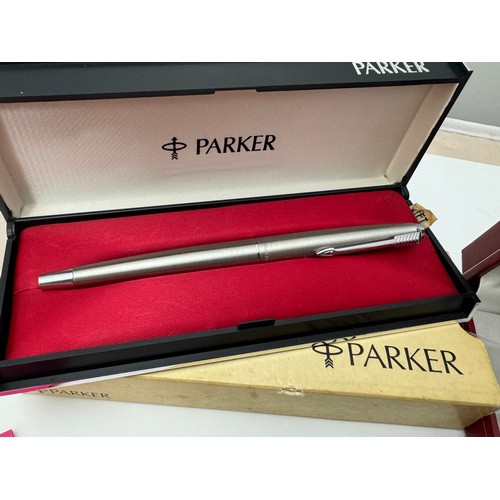 175 - A range of pens including a boxed Parker fountain pen, a boxed Sheaffer pencil and roller ball pen, ... 