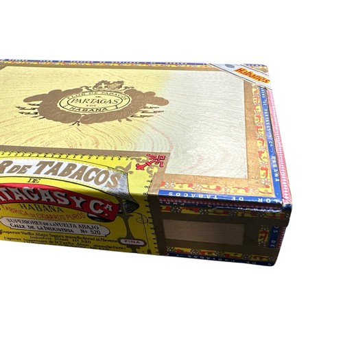 203 - A Boxed set of Flor de Tabacos de Partagas Habana - No. 520, 25 Made in Cuba Cigars, still boxed and... 