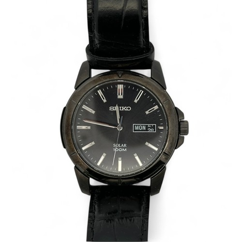 101 - Seiko Mens Solar Powered 100 MT WR Day & Date Strap Watch, Black Dial - Serial No. 183756, Movement ... 