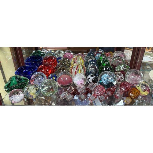 367 - Range of various paperweights to include; Caithness with Pink Champagne, Moon Crystal (3), Misty, Qu... 