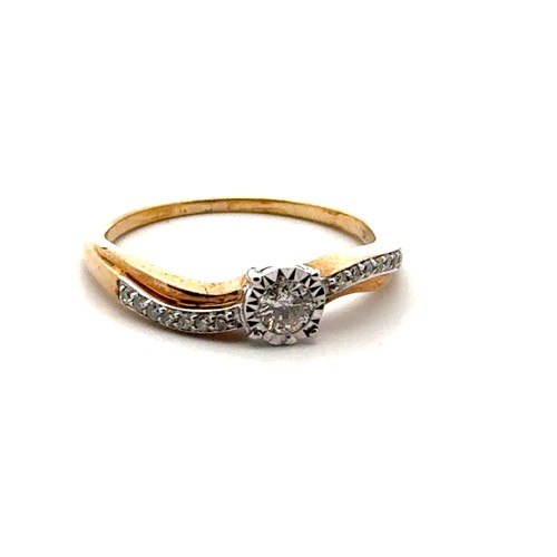 59 - 9ct yellow gold solitaire-style ring set with round brilliant cut diamond set shoulders in a twist-s... 