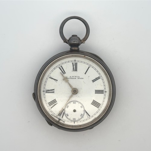 93 - A Victorian Waltham Mass silver key wound pocket watch with white enamel dial, Roman numeral hour ma... 