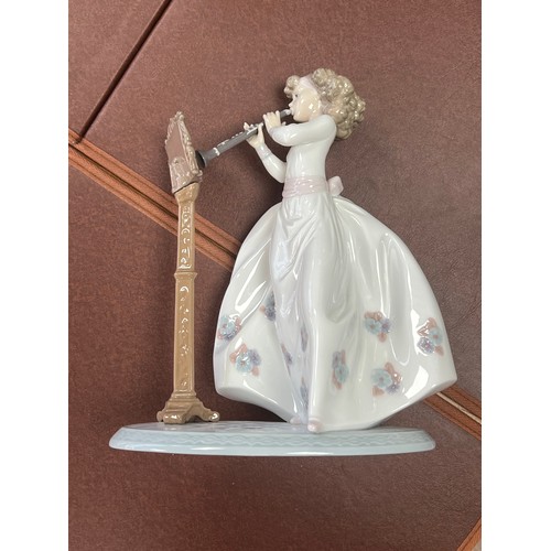 238 - Lladro, four medium Lladro figures to include; Beautiful Rhapsody 6319, Golfer, Happy Anniversary 64... 