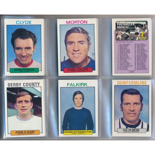 281 - A&BC Gum 1971 set of Scottish footballer gum cards (purple back), with Alex Ferguson, generally EX-N... 