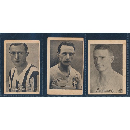 324 - VAV, Vecchi (Lampo) and Abissinia Chocolates soccer cards 1934-1958. Italian gum & candy cards of fo... 