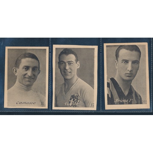 324 - VAV, Vecchi (Lampo) and Abissinia Chocolates soccer cards 1934-1958. Italian gum & candy cards of fo... 