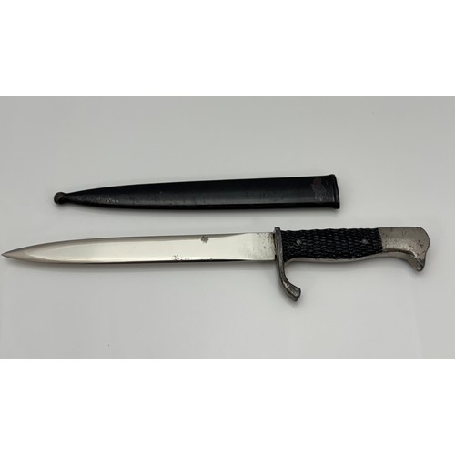 70 - German scale model Extraseitengewhr 98 style miniature bayonet. With accompanying written notes, fro... 