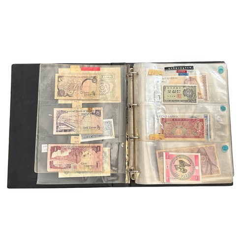 404 - World banknotes collection in five albums, in mixed condition,  with ranges from France, Germany, In... 