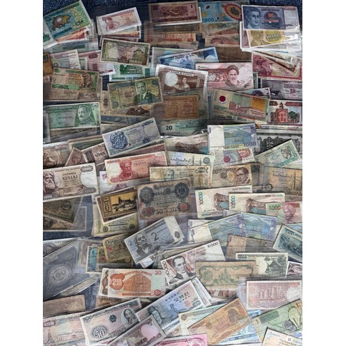 406 - World banknotes collection (270+), in mixed condition with ranges from Austria, Bolivia, Germany, GB... 