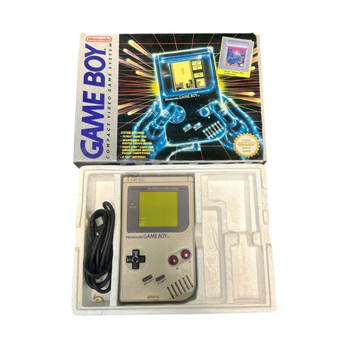 Original 1990 Gameboy in Box with Aliens CD-Rom. Game boy with video ...