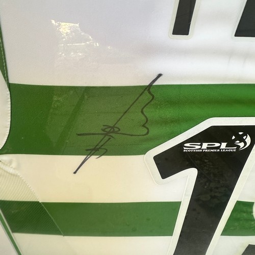 55 - Stiliyan Petrov Signed Celtic Shirt. Signed by Petrov next to shirt number. Small photo of Petrov to... 