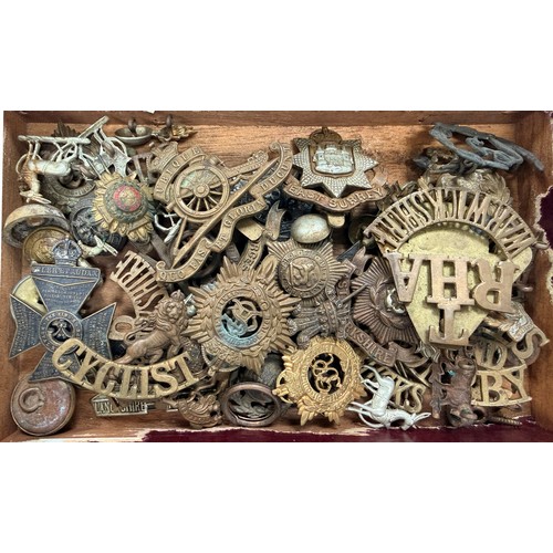 116 - Cigar Box containing 47 Military Badges And Buttons.