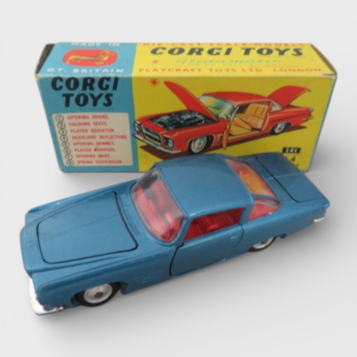24 - Corgi Italian trio, with FIAT 1800 two-tone blue No. 217, FIAT 2100 two-tone mauve & pink No. 232 an... 
