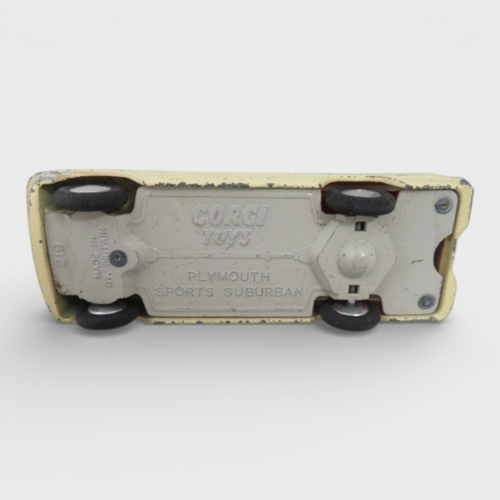 25 - Corgi American collection, with Studebaker Golden Hawk (plated finish) No. 211S, Ford Thunderbird Op... 