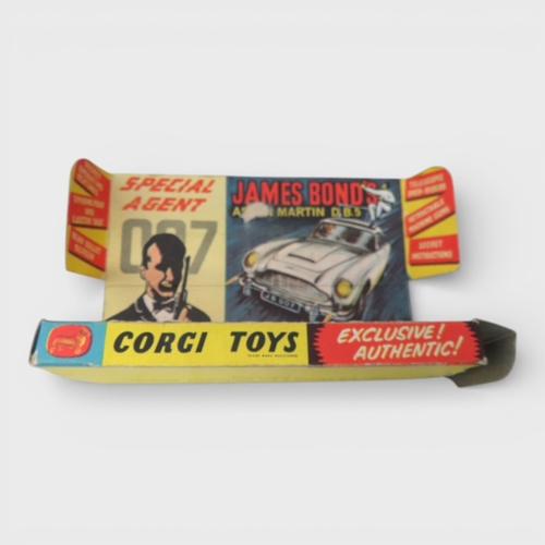 41 - Corgi No. 261 James Bond 007 Aston Martin DB5 (Goldfinger film), gold with Bond and Bandit figures, ... 