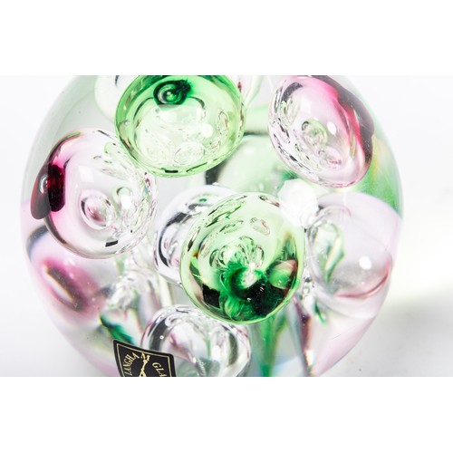 641 - Paperweights, a range of seven glass paperweights. Includes; Langham Mooncrystal etc. (7)
