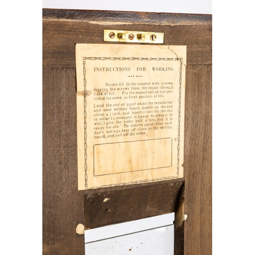 661 - Vintage wooden cash register with brass shell handle and key. Height 16.5cm, length 43cm, width 24cm... 