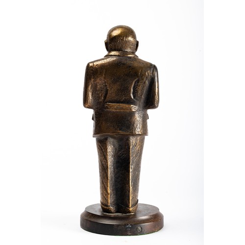 647 - Bronze sculpture of Sir Winston Churchill with a cigar. Stood on wooden base, height 24cm (with base... 