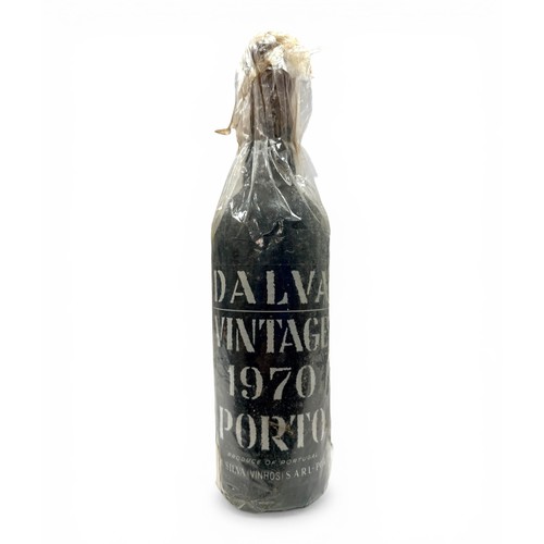 801 - 1970 Dalva Vintage Port, bottled in 1972. Label is in very good condition and sealed.