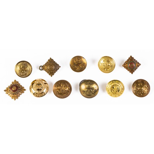 501 - Great Britain medal range with:
1. 1914-15 Star to 29941 Dvr J. Lipscombe R.E.
2. WW1 Victory Medal ... 