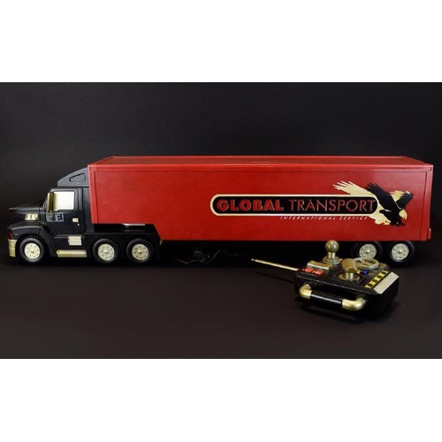 1456 - A Vintage Large Model Articulated Remote Controlled ' Battery ' Required Global Transport Long Haula... 