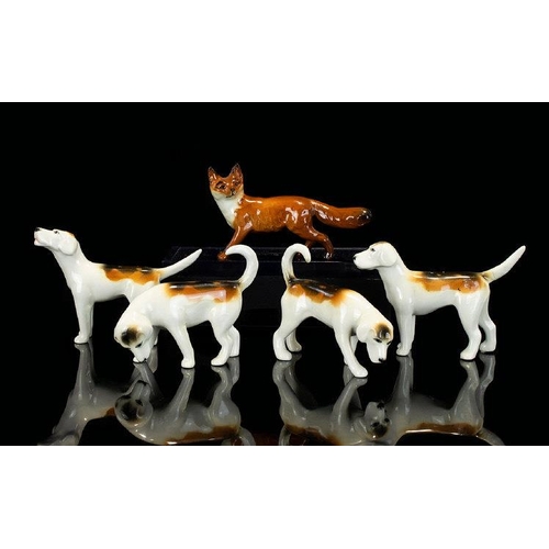 437 - Beswick Foxhound Figures and Fox ( 5 ) In Total. Comprises 1/ Foxhound. Model No 943, Issued 1941 - ... 