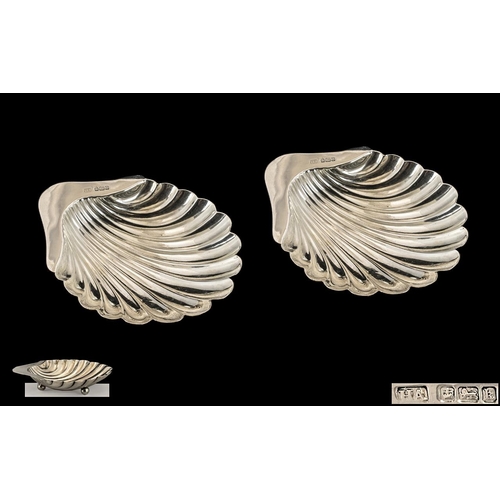 106 - Edwardian Period 1902 - 1910 Superb Quality Pair of Sterling Silver Dishes In Oyster Shell Form and ... 