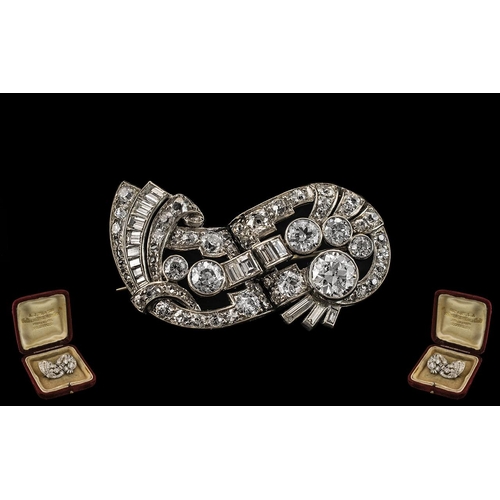 50 - Art Deco Period 1930's Stunning Baguette and Brilliant Cut Diamond Set Brooch In Platinum. The Diamo... 