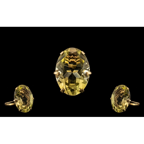 241 - 9ct Gold - Attractive / Impressive Single Faceted Citrine Stone Set Dress Ring. The Large Faceted Ci... 