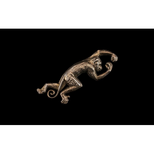 218 - Novelty Silver Monkey Brooch.  Antique silver monkey brooch, with fine detail, measures 6 cm diamete... 