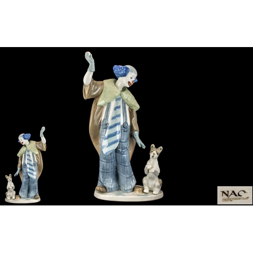 Spanish Fine Porcelain Clown Sculpture Figure from Nao Lladro for