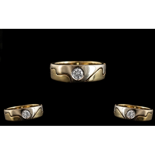 39 - 18ct Yellow Gold - Attractive 5 Stone Diamond Set Ring of Contemporary Design. Hallmark Birmingham 1... 