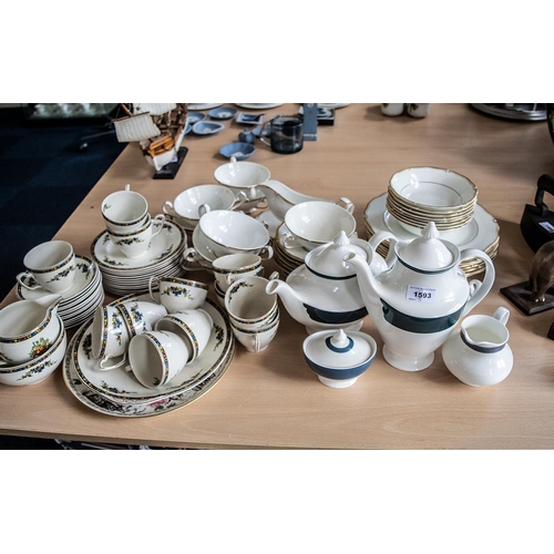 1593 - Collection of Quality China, including Doulton Style Tea Service, comprising Tea Pot, Milk Jug, Lidd... 