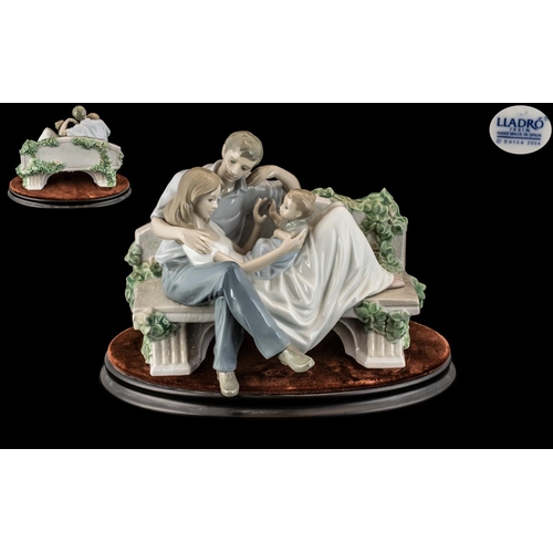 485 - Lladro - Fine Hand Painted Porcelain Figure Group ' A Priceless Moment ' Model No 8056. Sculptor Mar... 