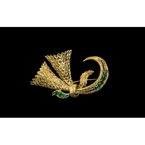 86 - Ladies - 18ct Gold Brooch Set with Emeralds - Marked 18ct. Pleasing Form / Design. All Aspects of Co... 