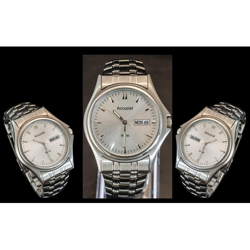 257 - Accurist - WR50 Stainless Steel Just-Date Gents Wrist Watch. MB-796S, Cal 2305, Sr 626 SW-7Q10. Feat... 