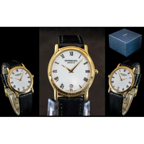 261 - A Gents Raymond Weil Wrist Watch,No. 5571 X393082, white face, Roman numerals, date aperture, origin... 