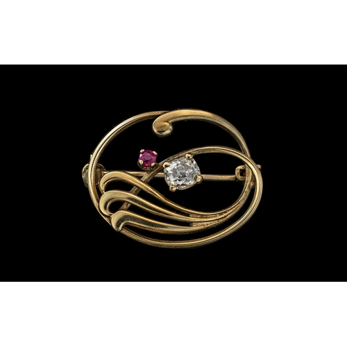 283 - Art Nouveau - Stylish and Petite 9ct Gold Brooch, Set with Diamond / Ruby, Marked 9ct. The Central F... 