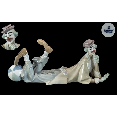 412 - Lladro Hand Painted Porcelain Figure ' Clown ' Model No 4618. Issued 1969 - Retired. Height 6.25 Inc... 