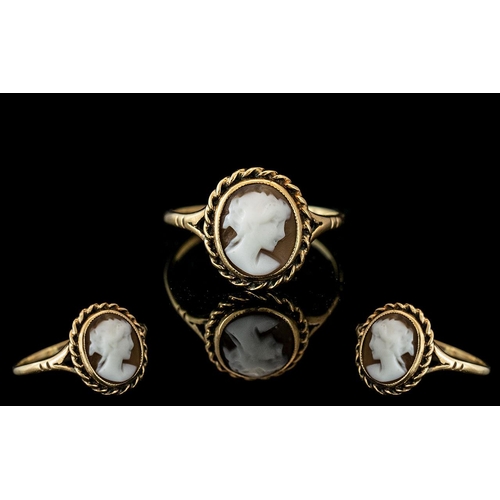 148 - 9ct Gold Cameo Ring. Carved Cameo Set In 9ct Gold. Fully Hallmarked. Ring Size R.