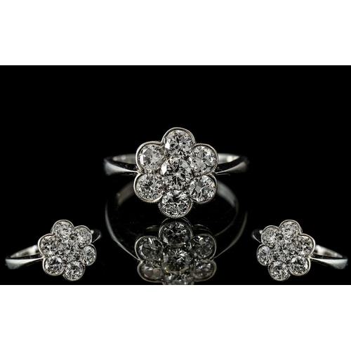 4A - 18ct White Gold - Good Quality Diamond Set Cluster Ring, Flower head Setting. The Round Brilliant Cu... 