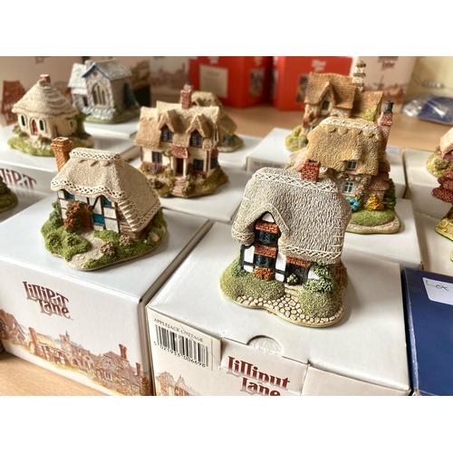 707 - Collection of Lilliput Lane Cottages Comprising - to include Birdlip bottom, The rising sun, Borrowd... 